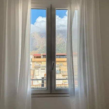 Casa Lo Bianco *